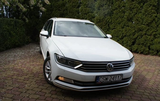 Volkswagen Passat cena 41900 przebieg: 279000, rok produkcji 2015 z Brańsk małe 742